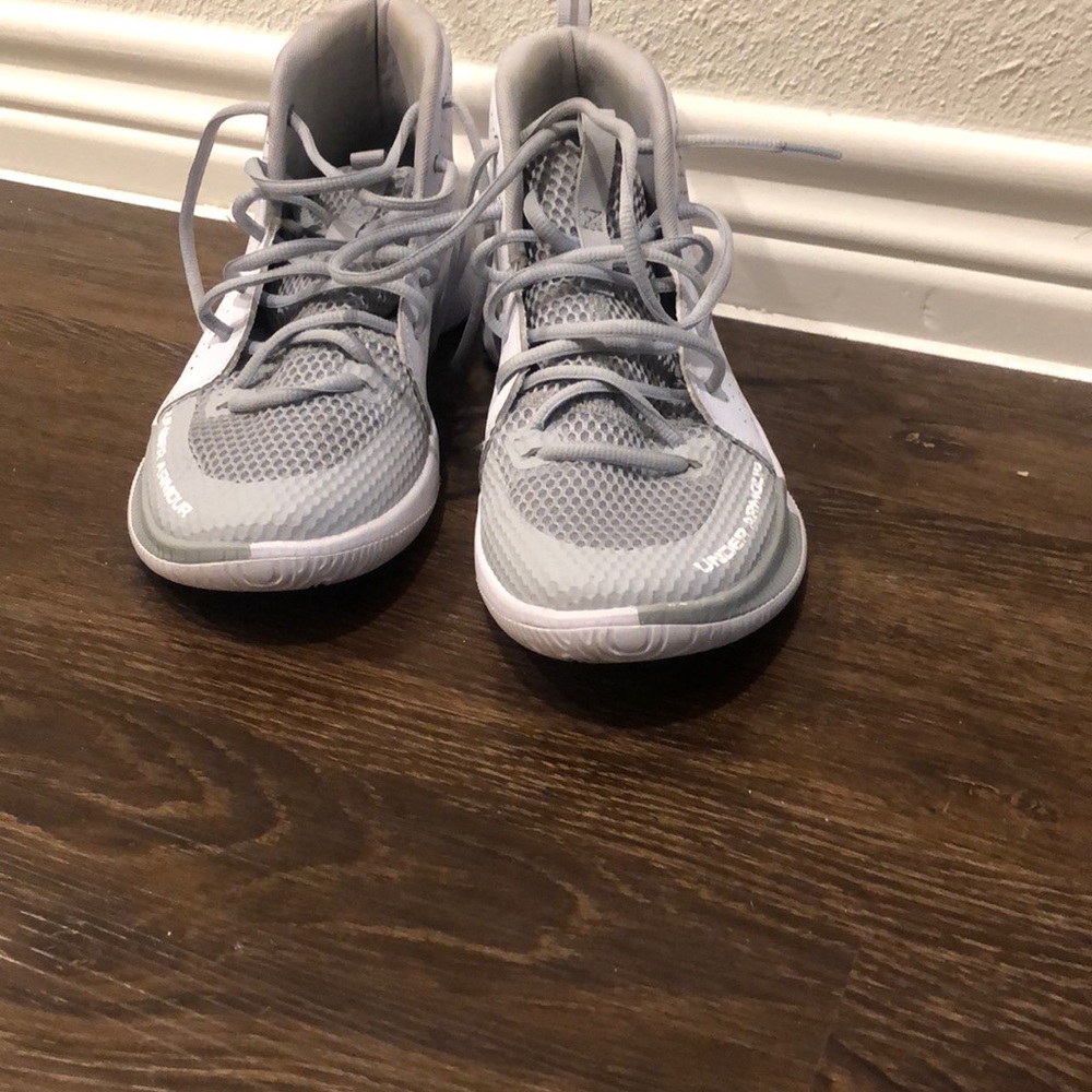 Under armour grey women’s basketball shoes